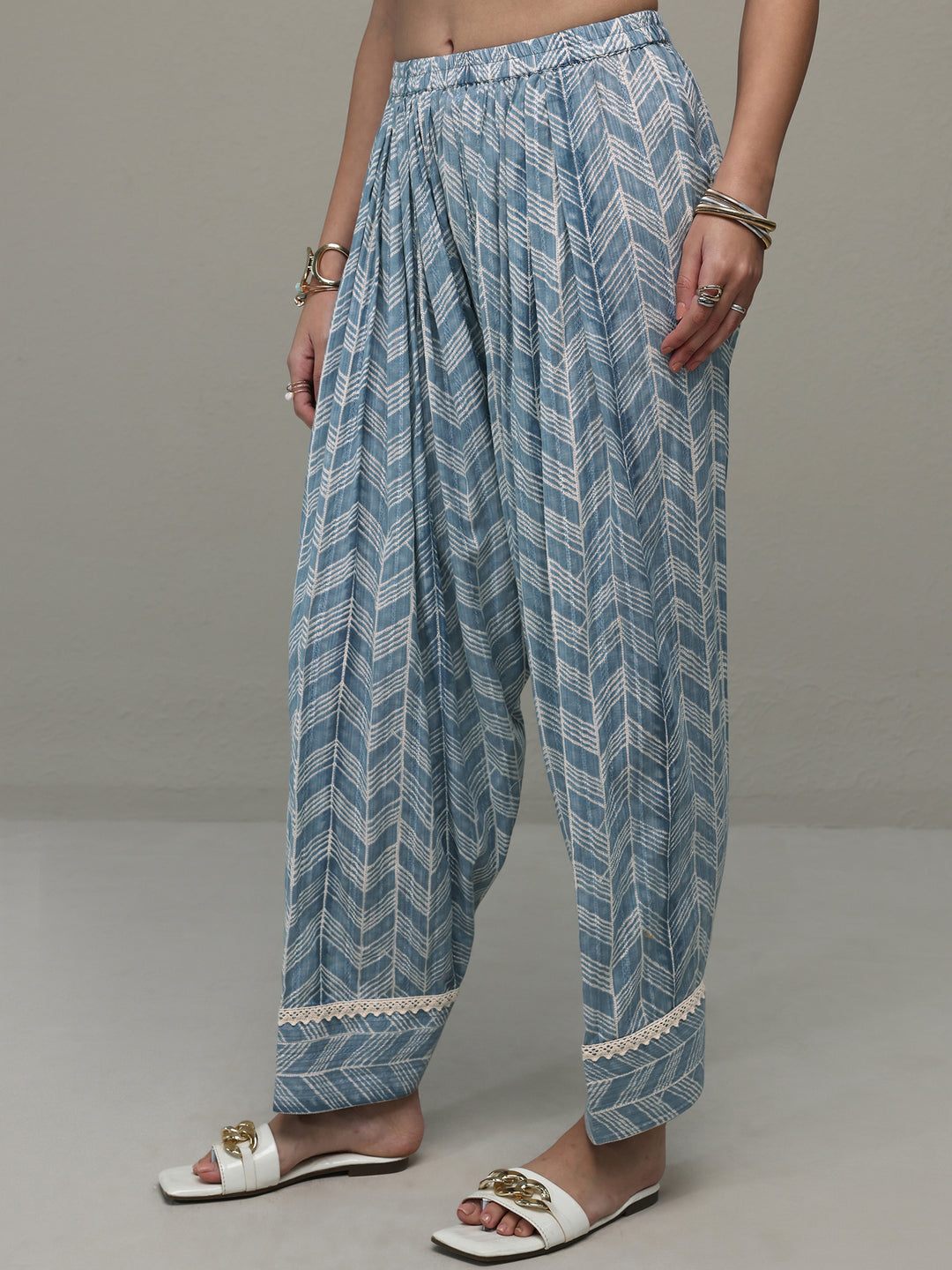  Blue Floral Printed Cotton Straight Kurta Set 