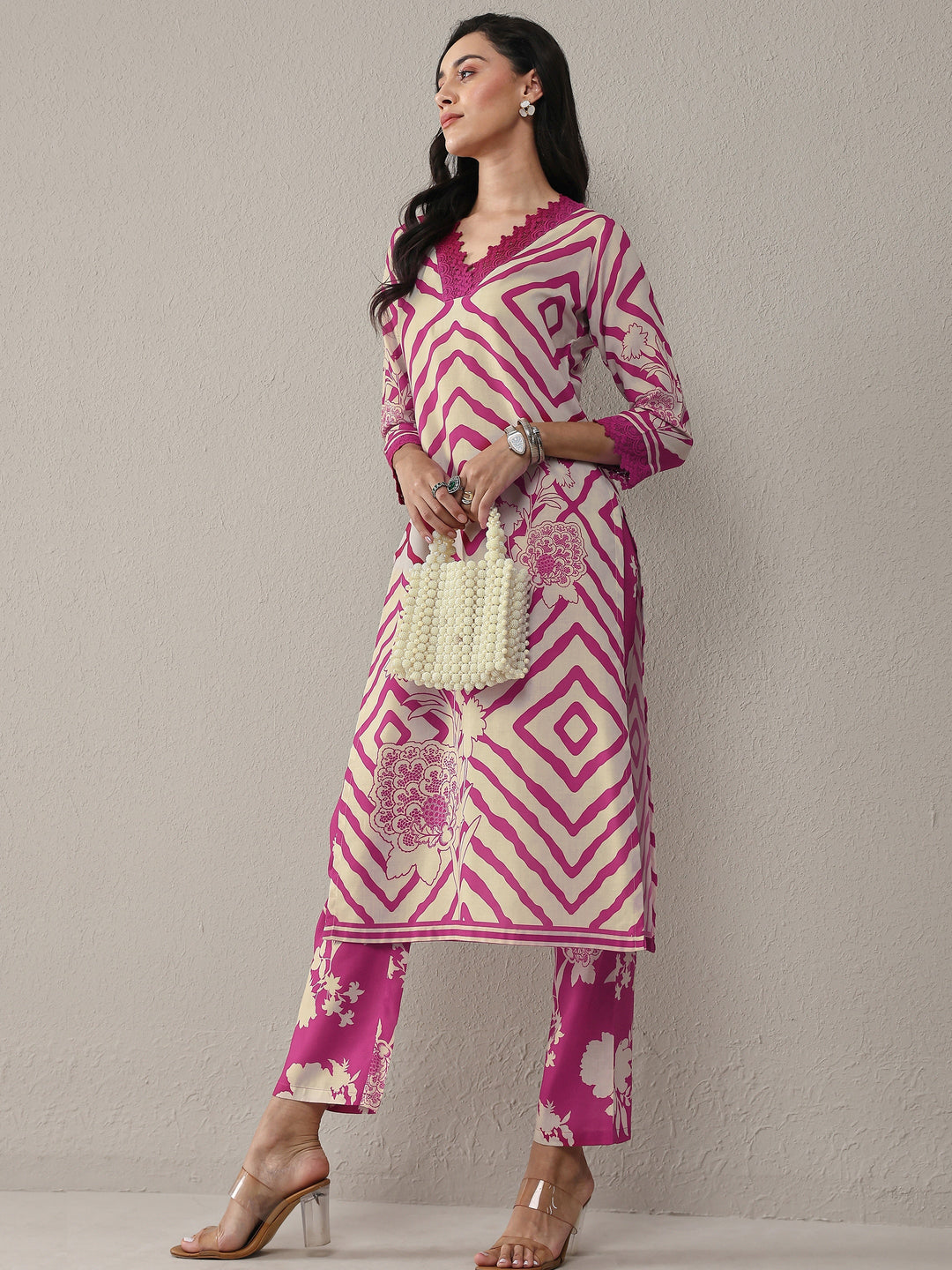  Pink Geometric Printed Cotton Blend Straight Kurta Set 