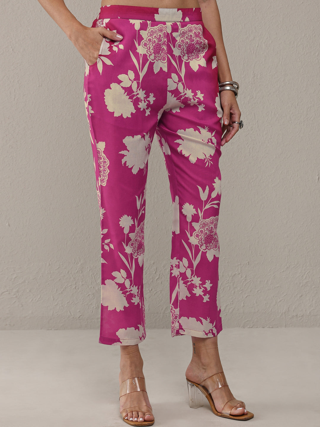  Pink Geometric Printed Cotton Blend Straight Kurta Set 
