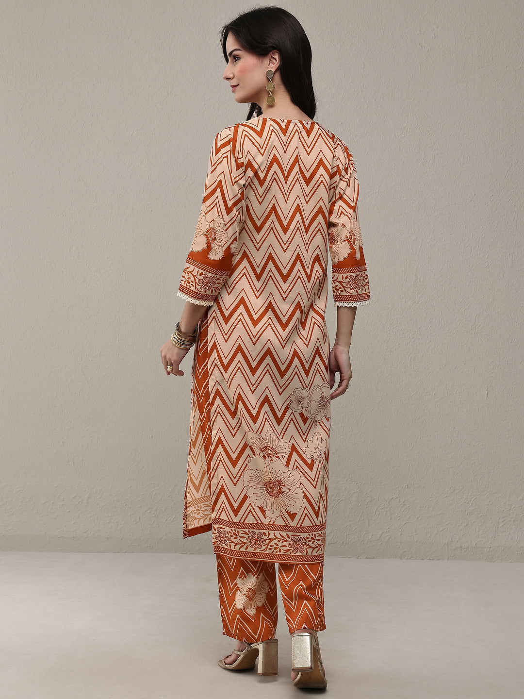  Orange Chevron Printed Cotton Blend Straight Kurta Set 