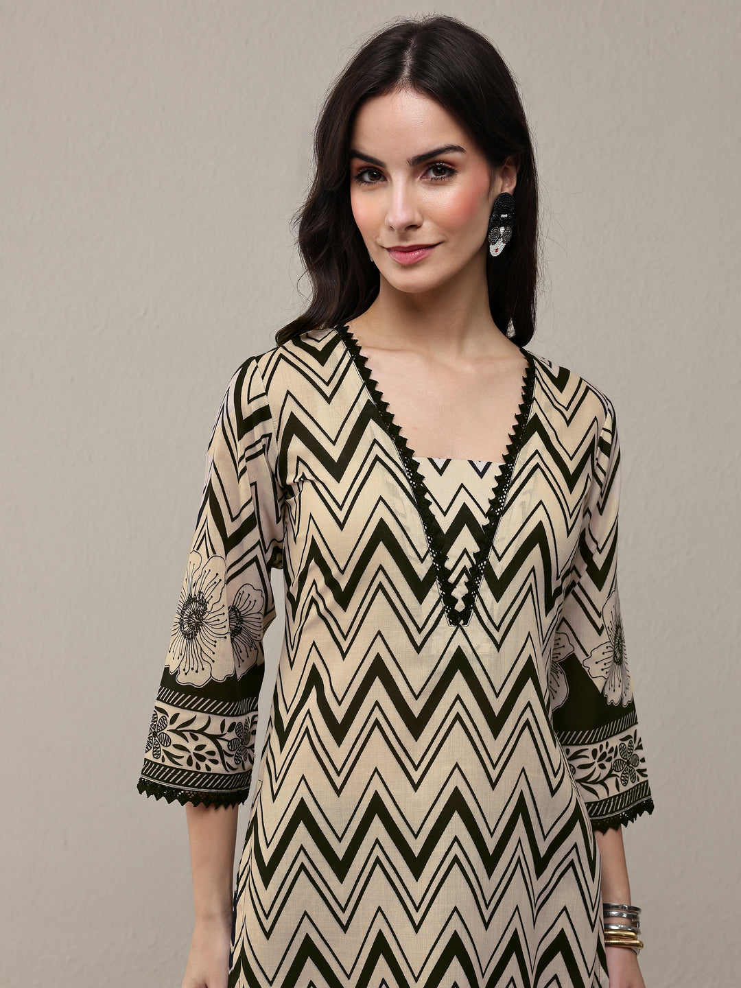  Black Chevron Printed Cotton Blend Straight Kurta Set 