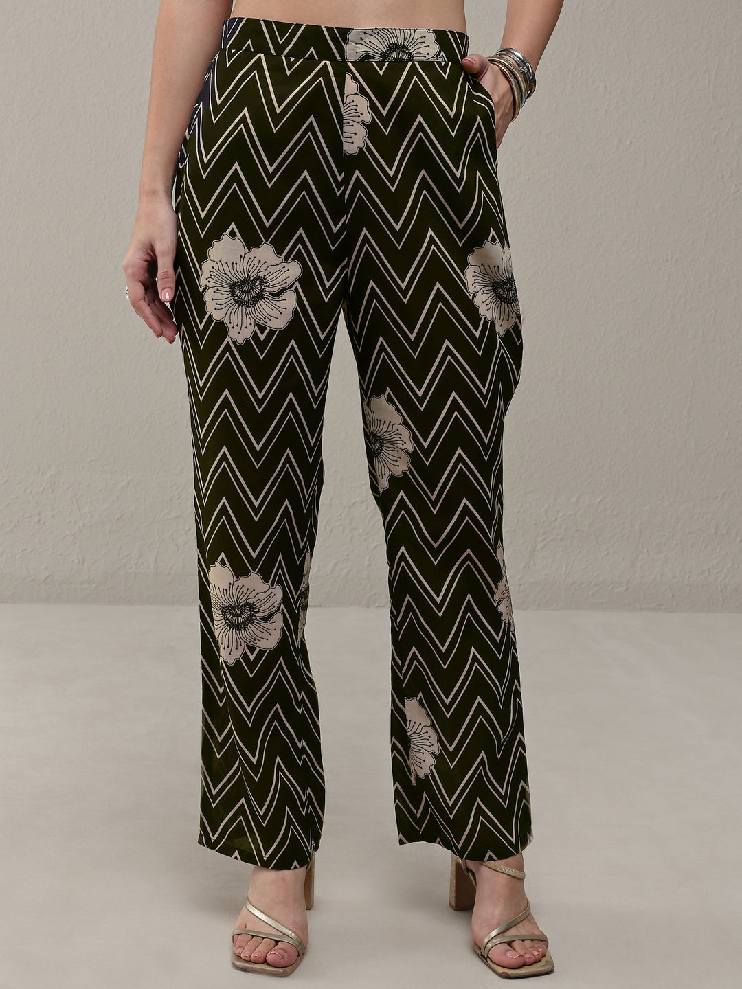  Black Chevron Printed Cotton Blend Straight Kurta Set 