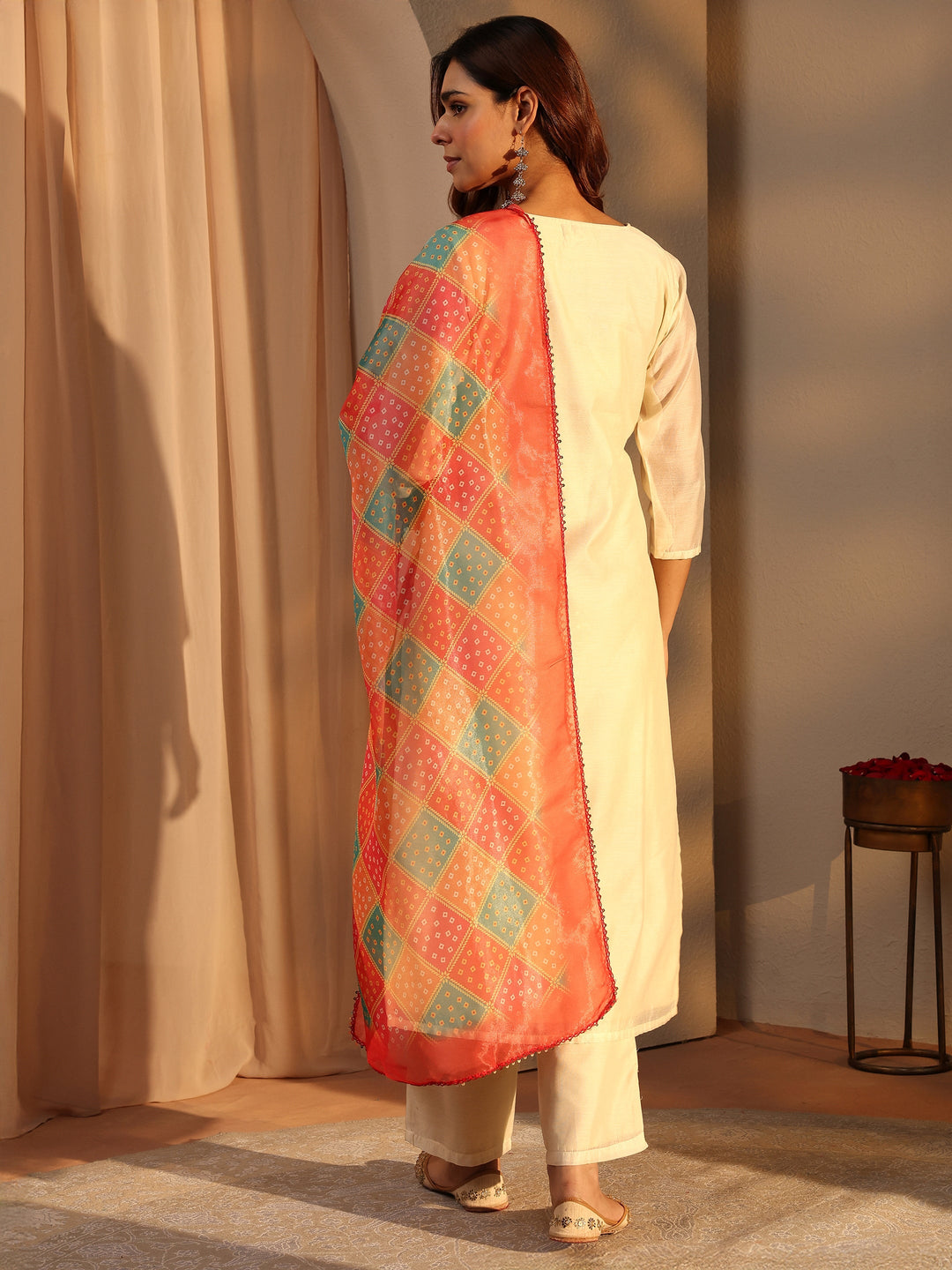  Off White Embroidered Chanderi Silk Straight Suit Set With Dupatta 