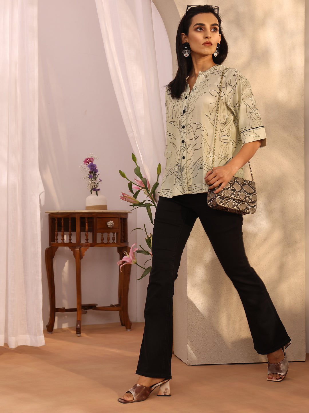  Material Girl Off White Floral Printed Silk Blend Straight Short Kurti 