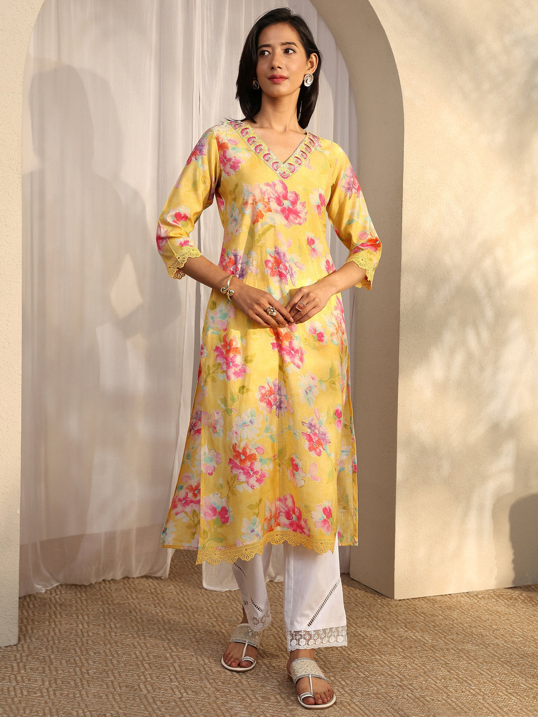 Yellow Printed Silk Blend Straight Kurta