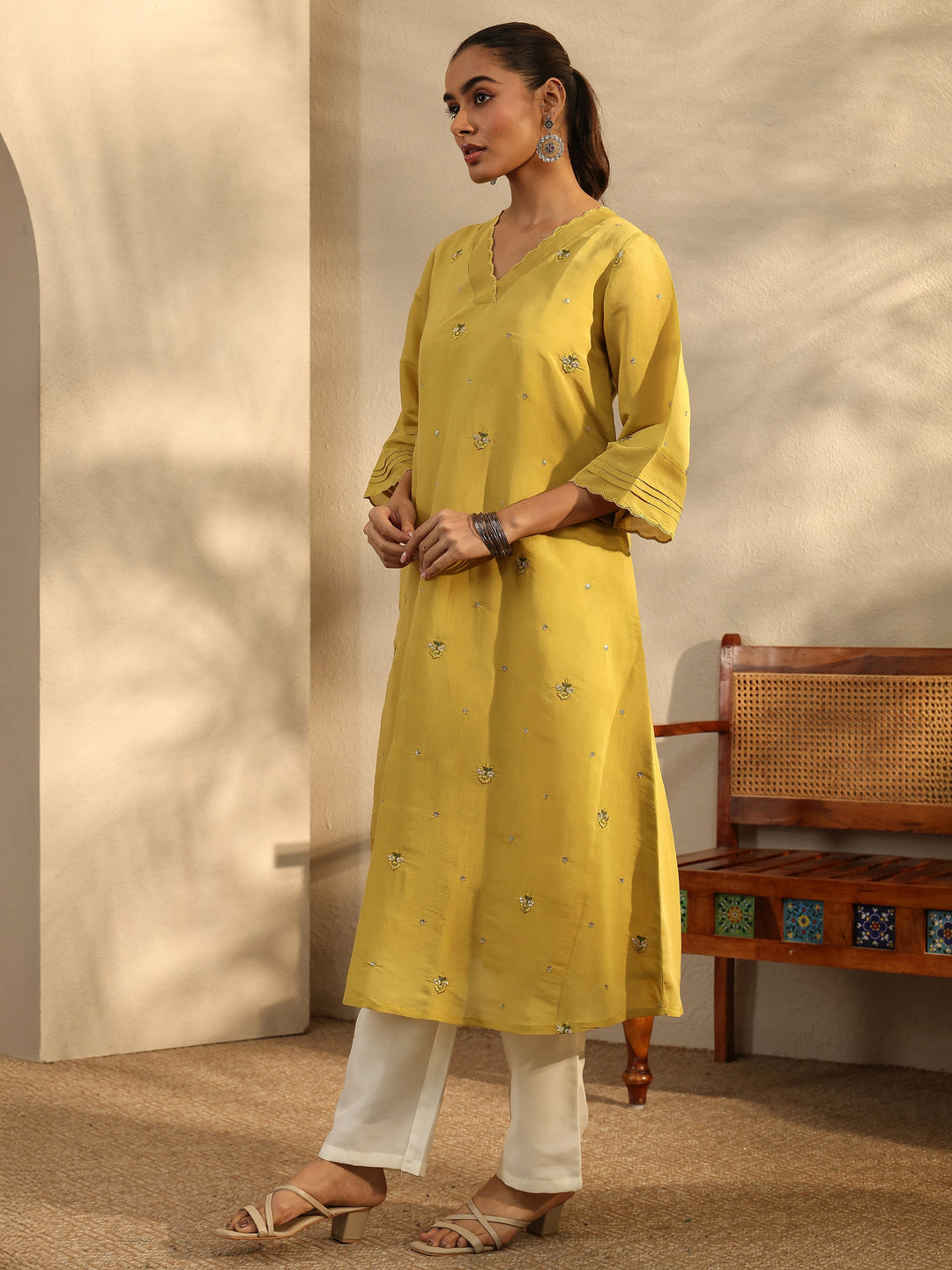  Green Embroidered Chanderi Cotton Straight Kurta 