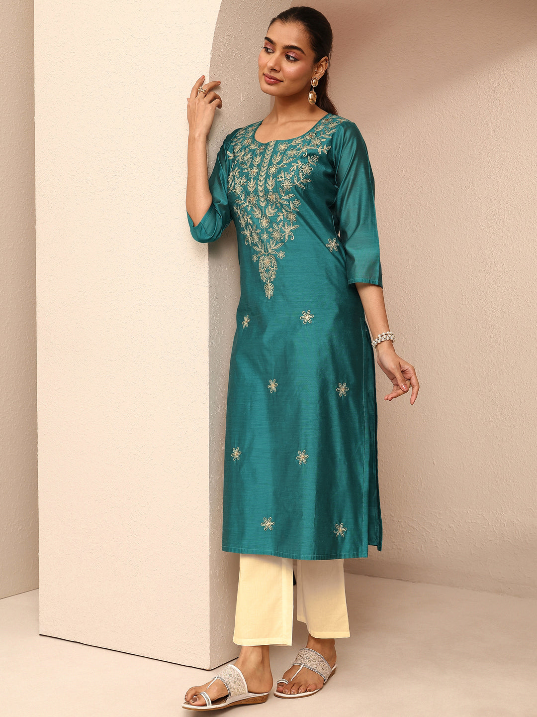  Blue Embroidered Chanderi Silk Straight Kurta 