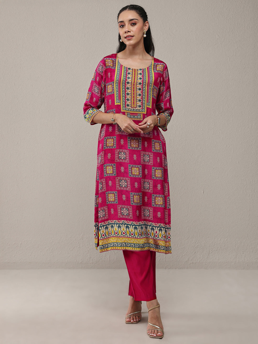 Pink Ethnic Printed Crepe Straight Kurta 