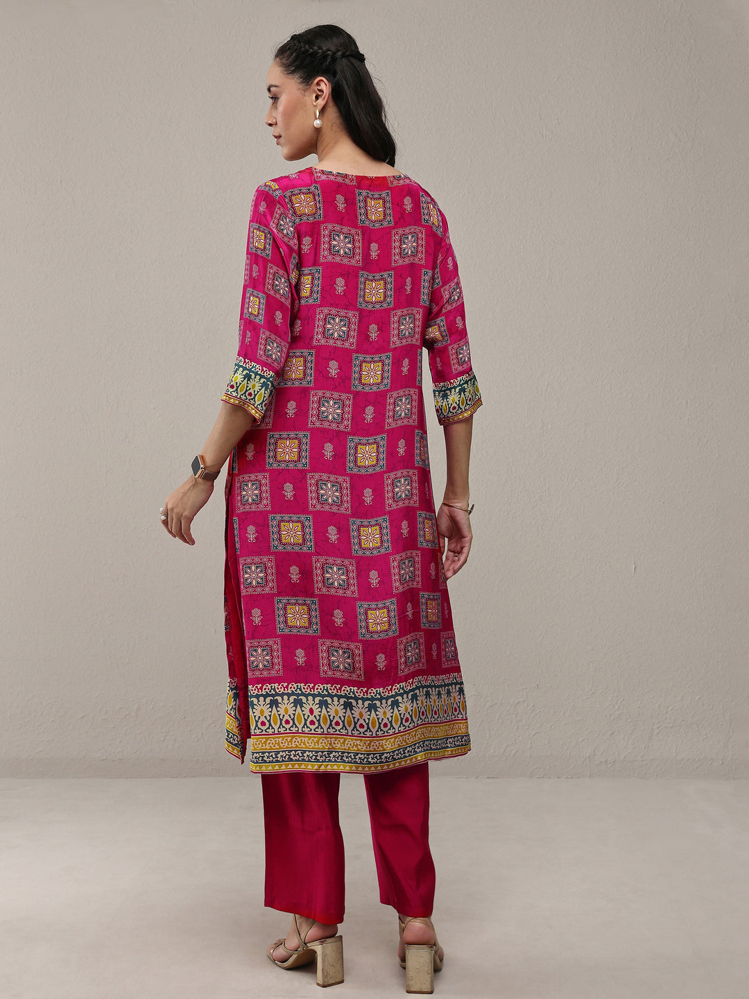  Pink Ethnic Printed Crepe Straight Kurta 