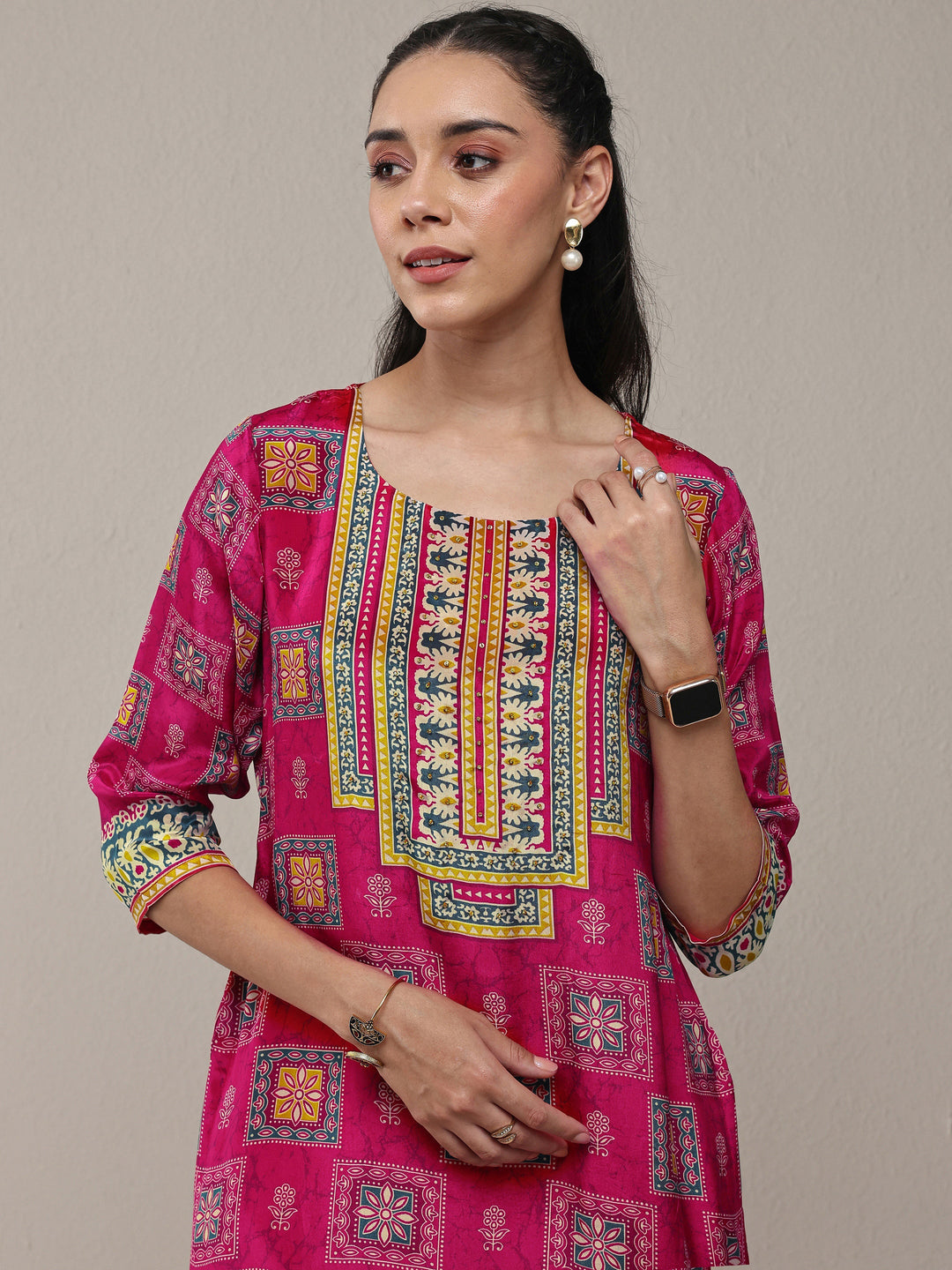  Pink Ethnic Printed Crepe Straight Kurta 