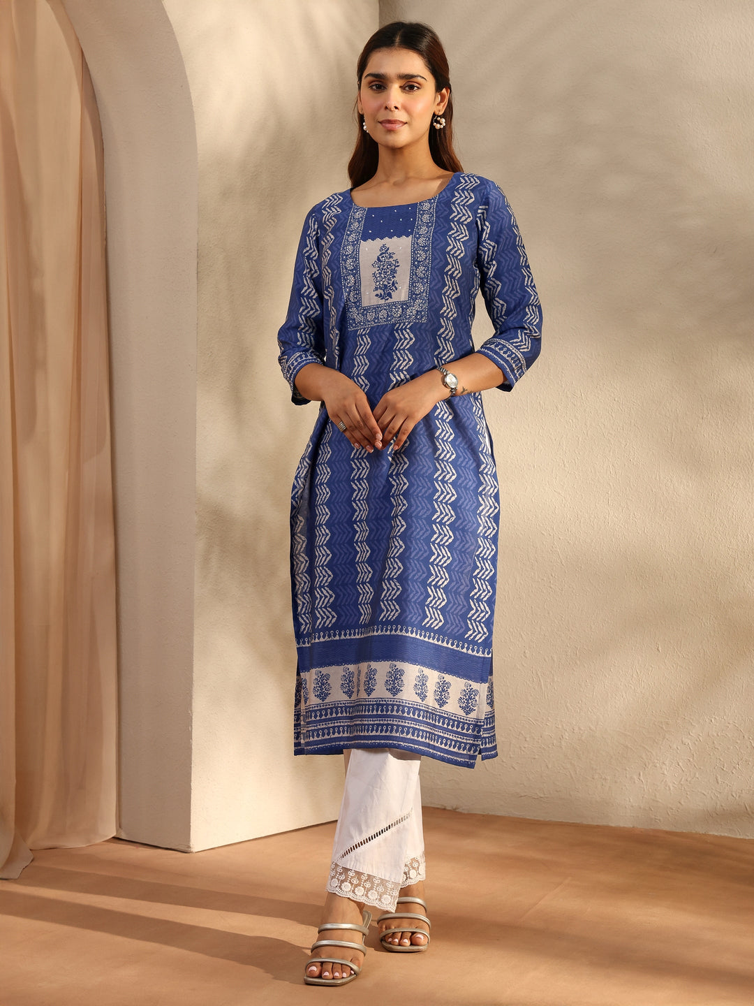  Blue Chevron Printed Silk Blend Straight Kurta 
