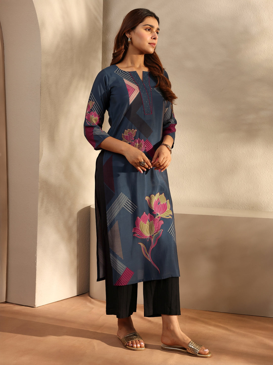  Blue Floral Printed Silk Blend Straight Kurta 