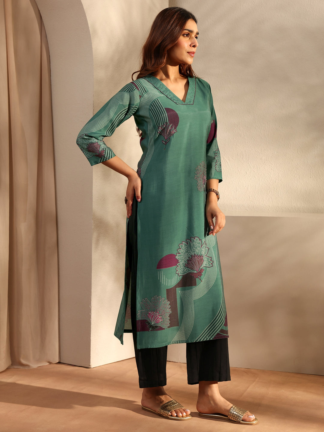  Green Printed Silk Blend Straight Kurta 