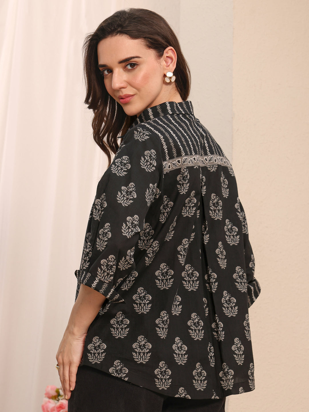  Black Floral Printed Cotton Shirt 