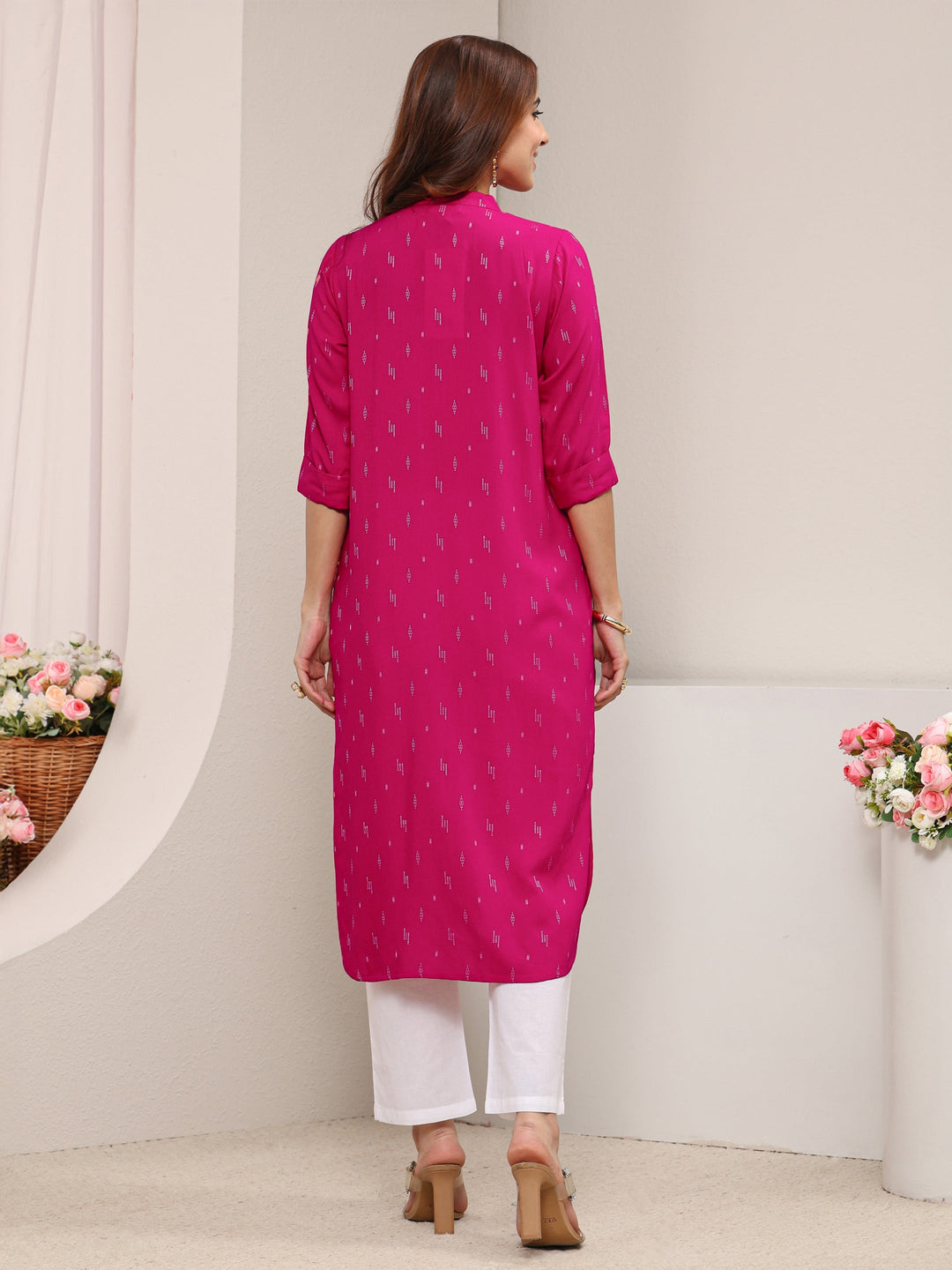 Pink Mandarin Collar Embroidered Rayon Straight Kurta 