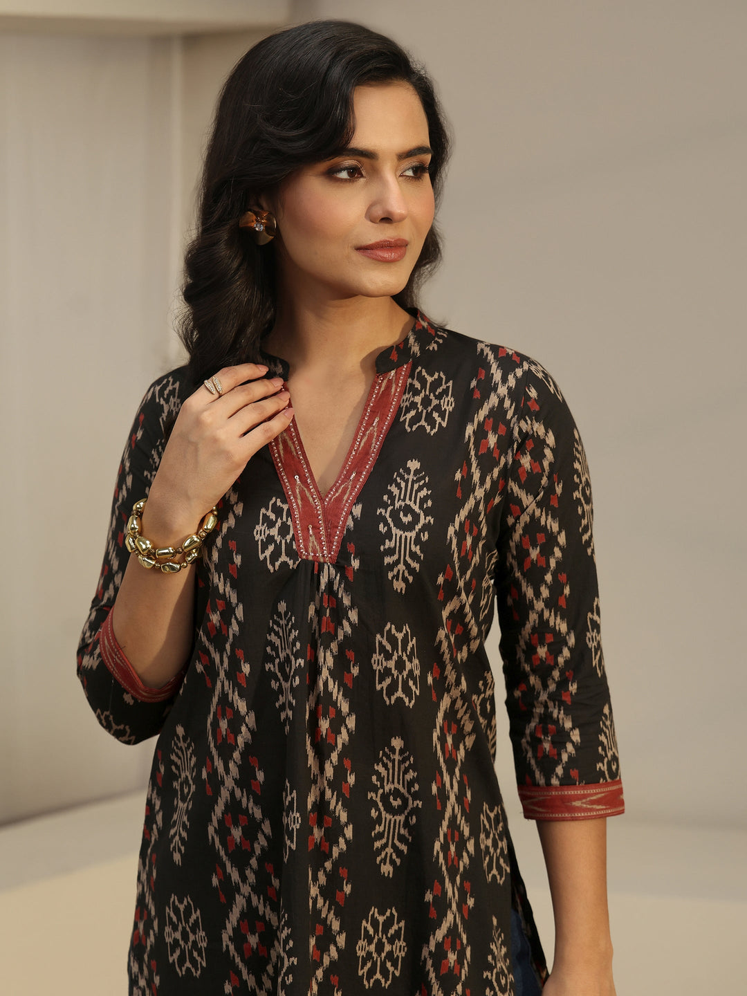  Libas Black Printed Cotton Short Kurti 