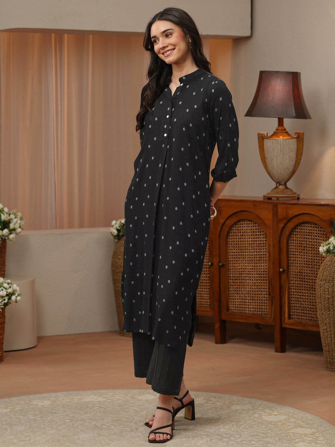  Off White Abstract Printed Panelled A-Line Kurta 