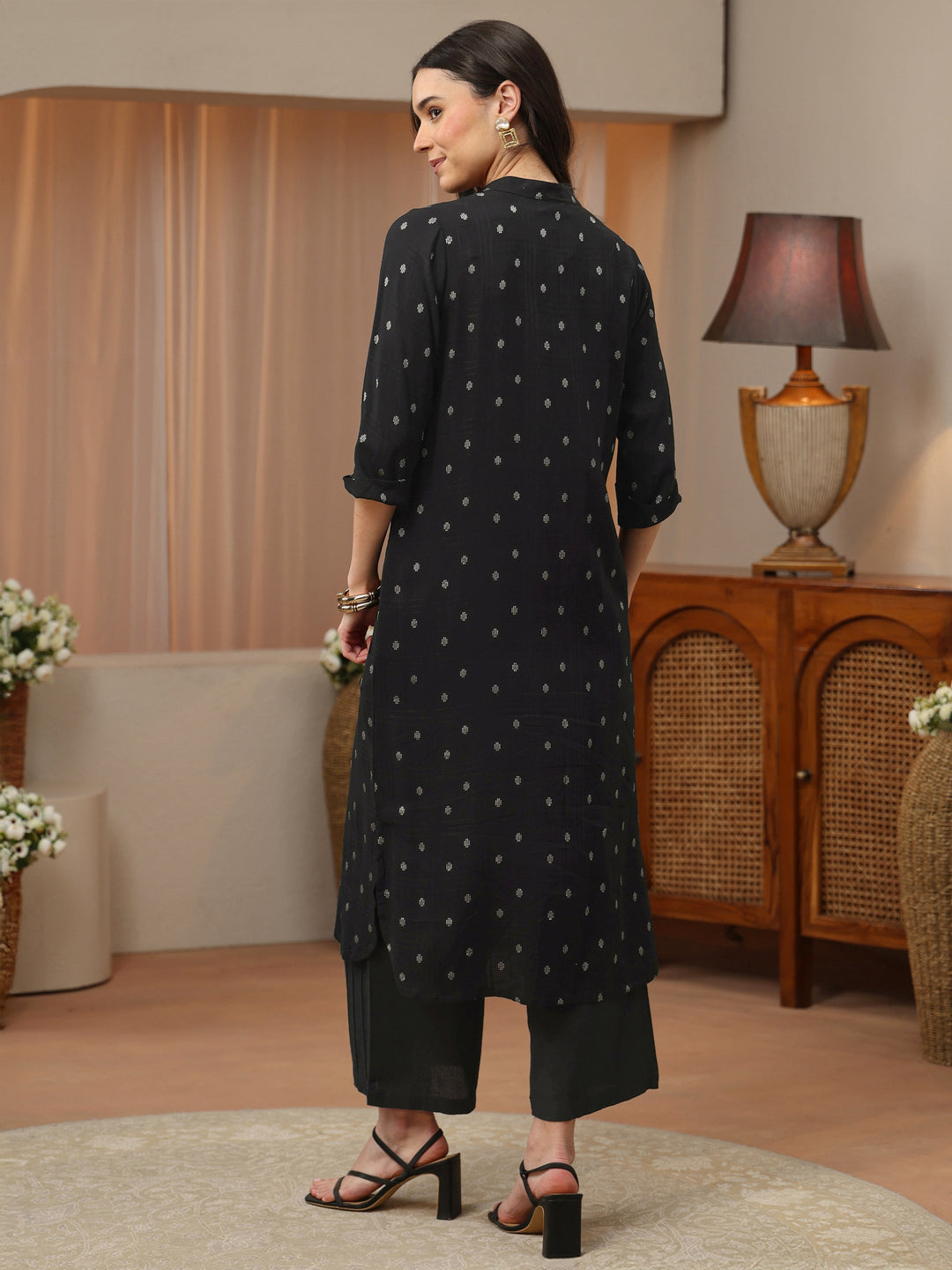  Off White Abstract Printed Panelled A-Line Kurta 