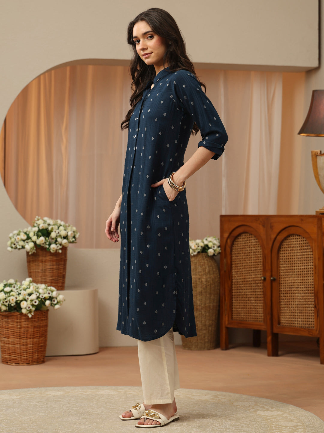  Off White Abstract Printed Panelled A-Line Kurta 