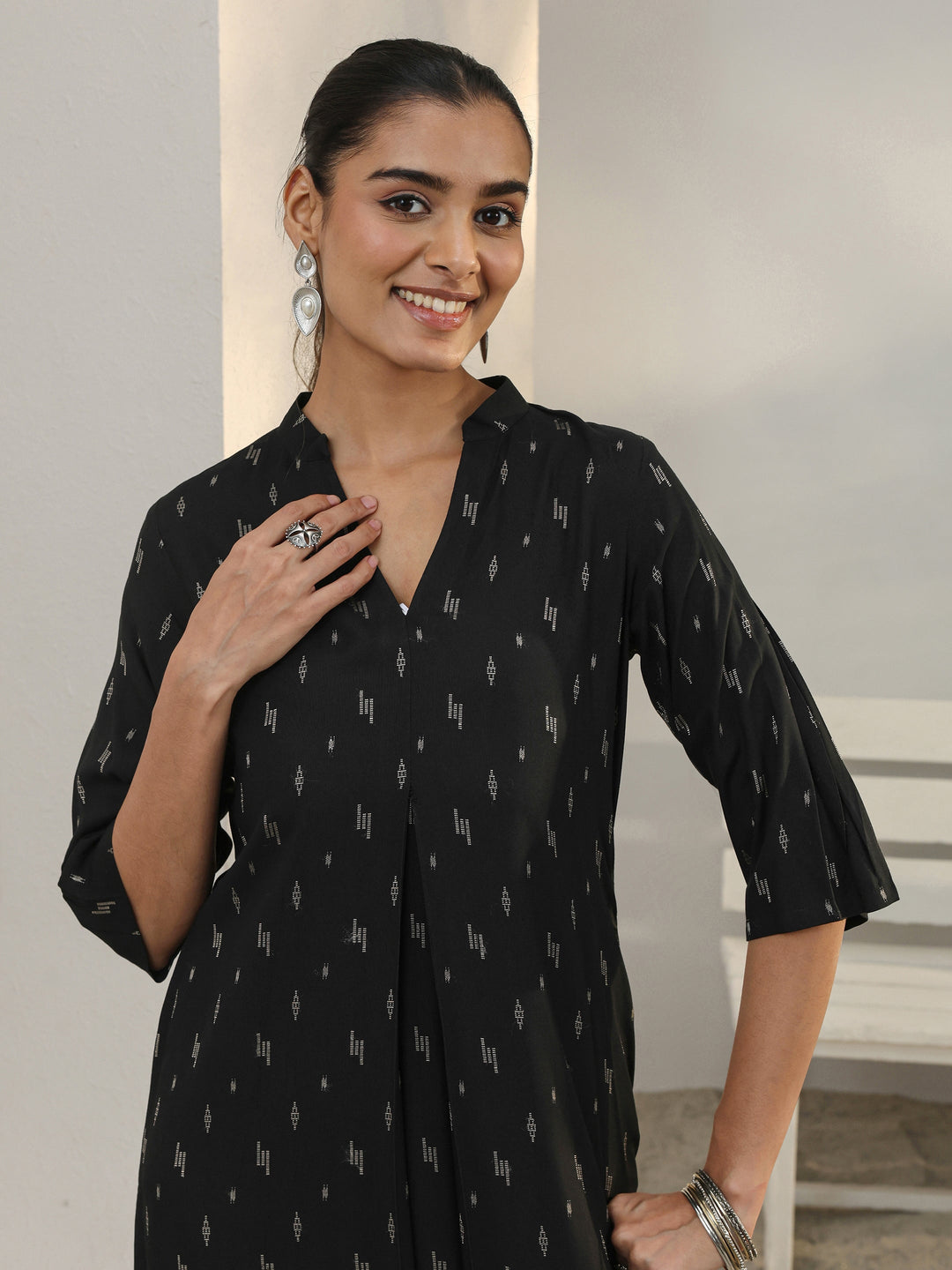  Black Woven Design Rayon Straight Kurta 