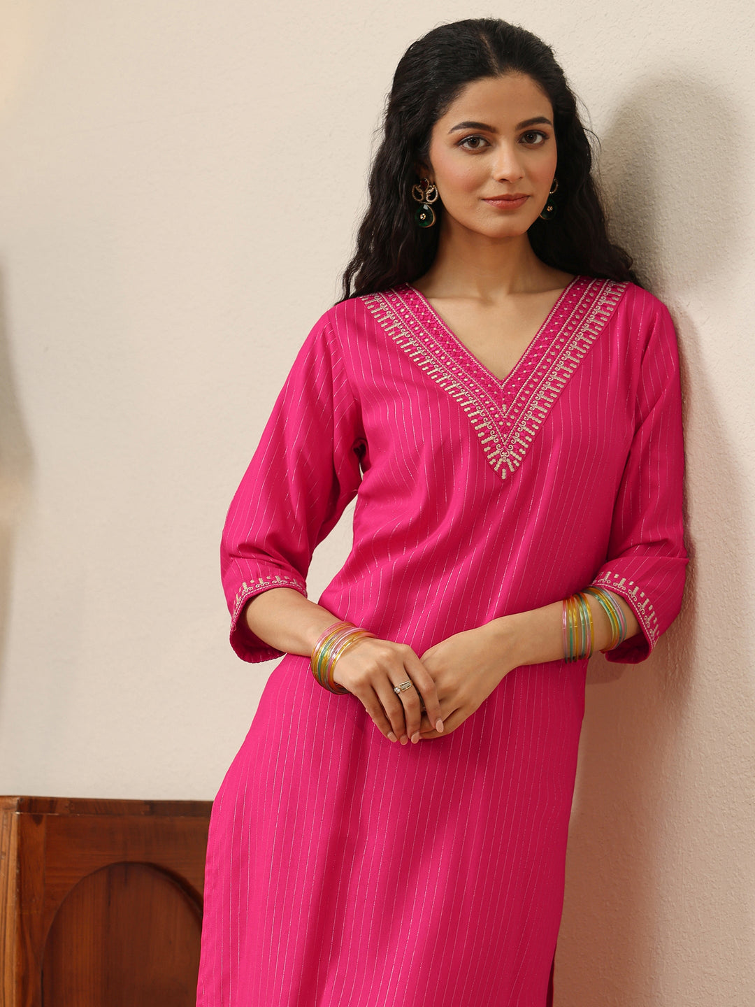  Off White Abstract Printed Panelled A-Line Kurta 