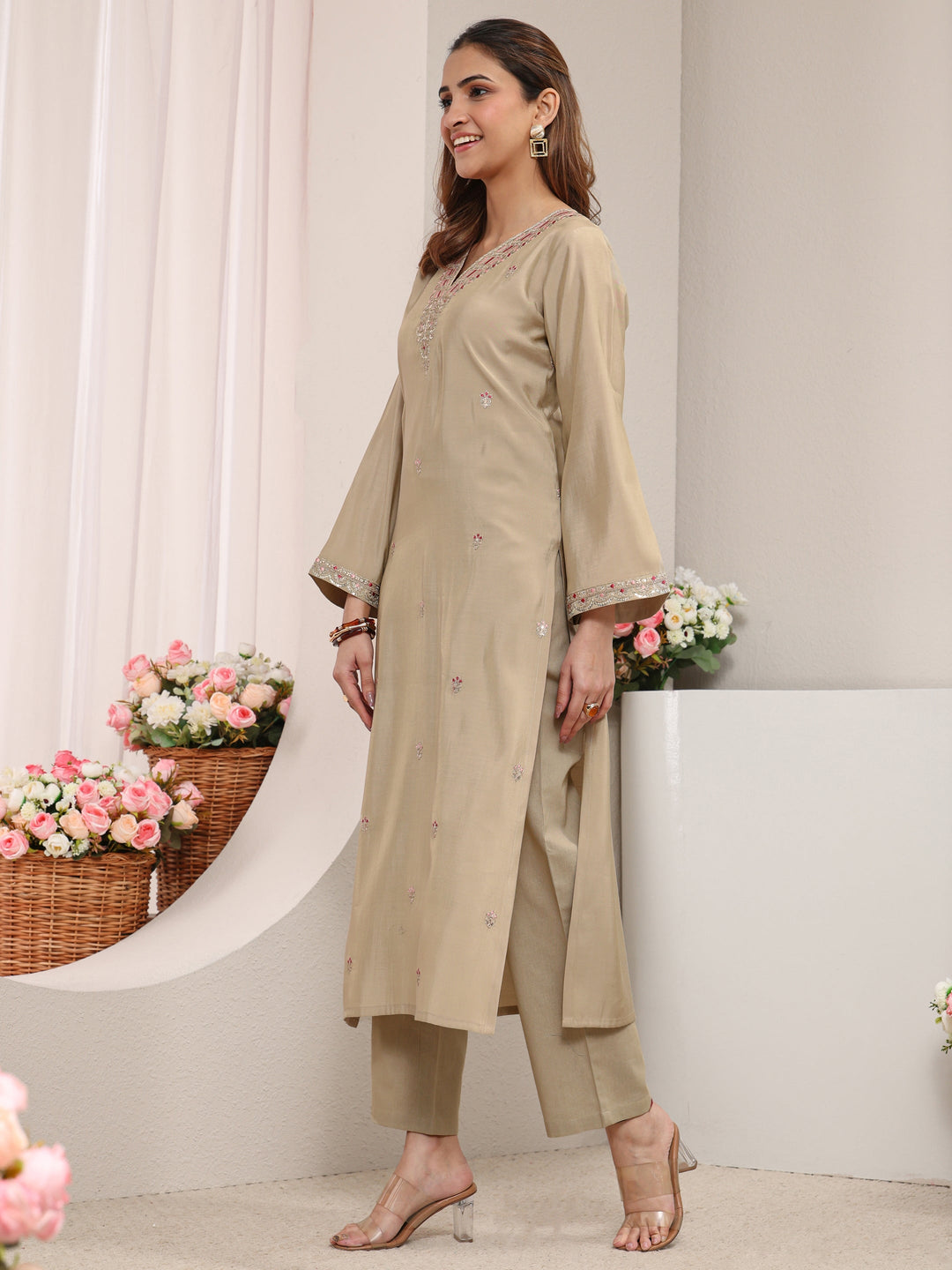  Grey Embroidered Silk Blend Straight Kurta 