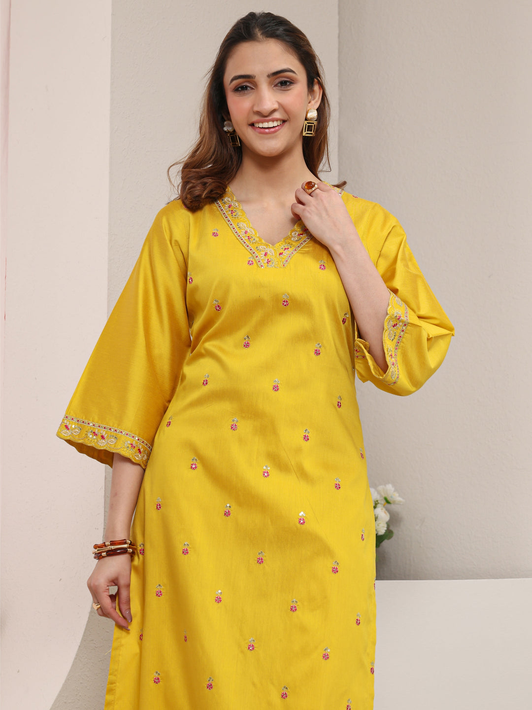  Yellow Embroidered Silk Blend Straight Kurta 