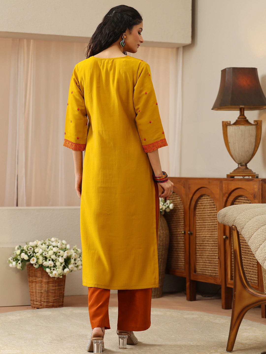  Off White Abstract Printed Panelled A-Line Kurta 