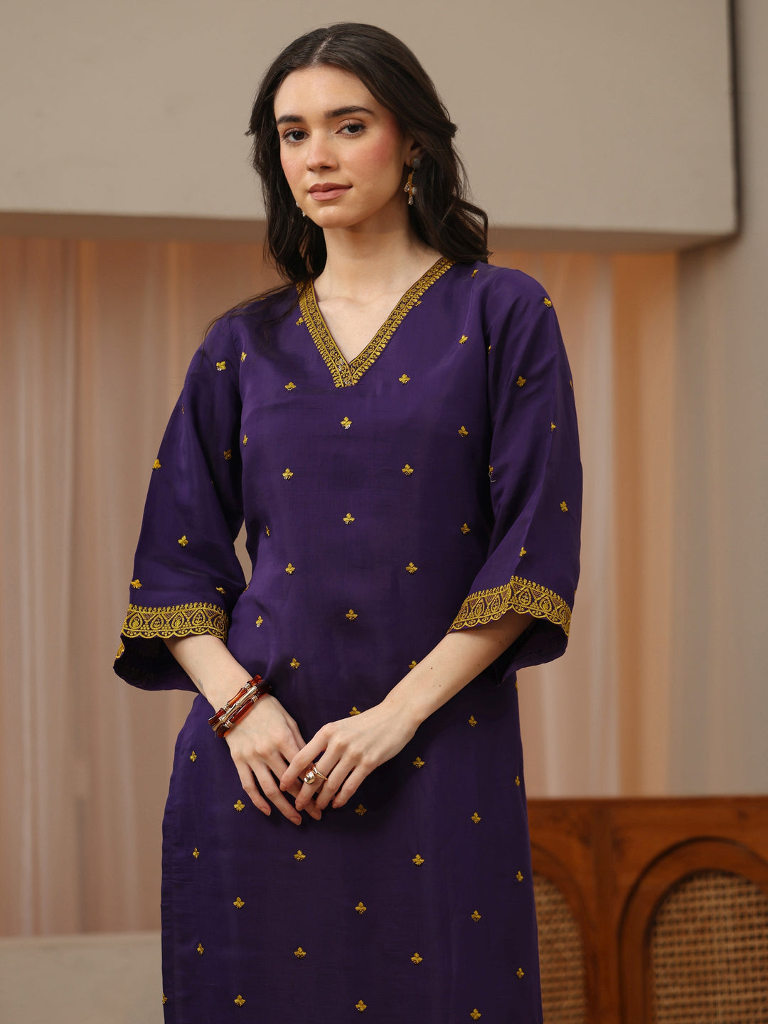  Off White Abstract Printed Panelled A-Line Kurta 