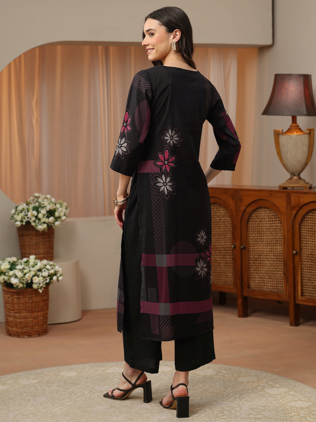  Off White Abstract Printed Panelled A-Line Kurta 