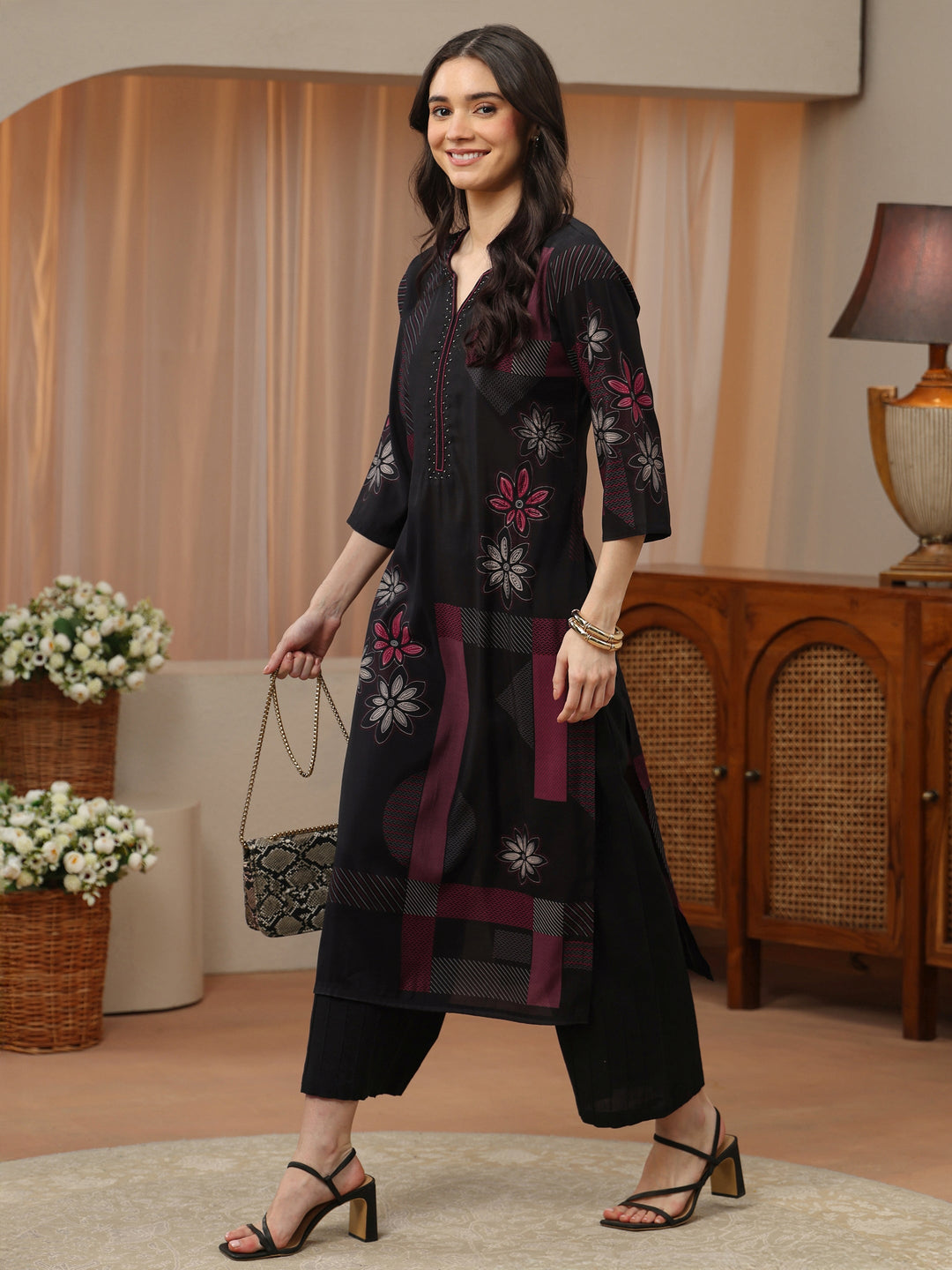  Off White Abstract Printed Panelled A-Line Kurta 