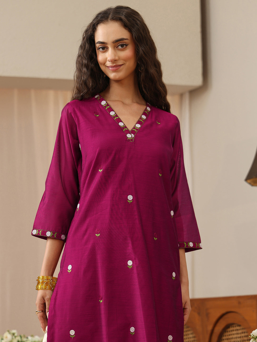  Off White Abstract Printed Panelled A-Line Kurta 