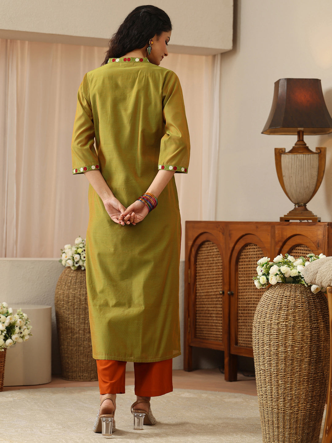  Off White Abstract Printed Panelled A-Line Kurta 