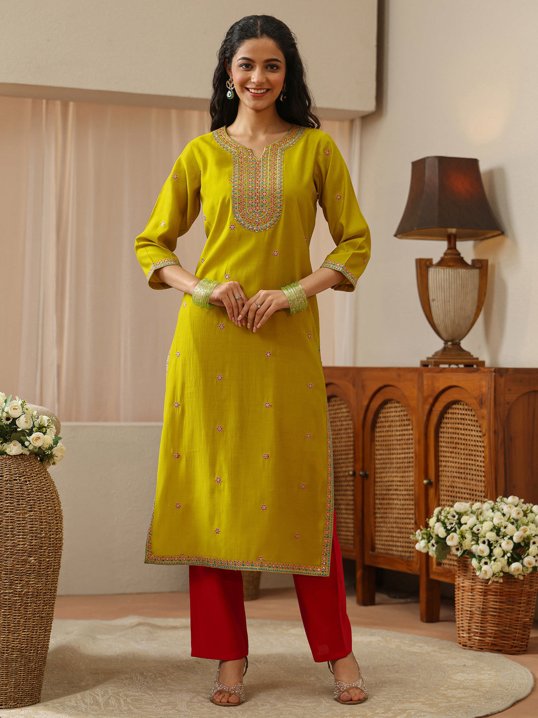  Off White Abstract Printed Panelled A-Line Kurta 