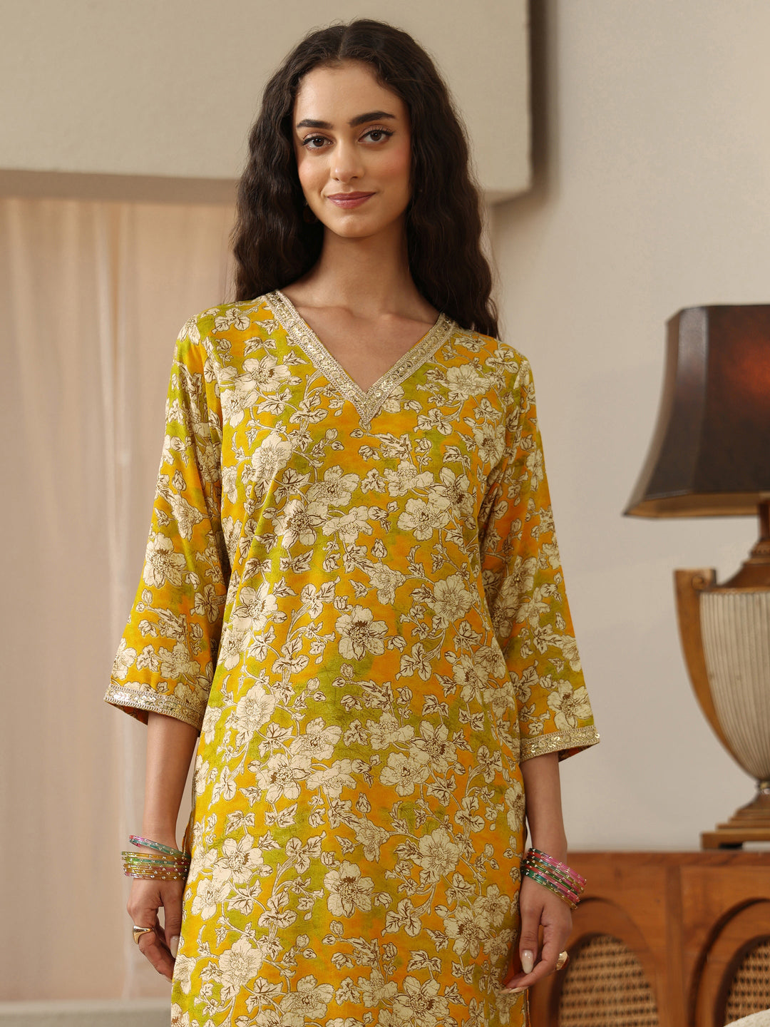  Off White Abstract Printed Panelled A-Line Kurta 