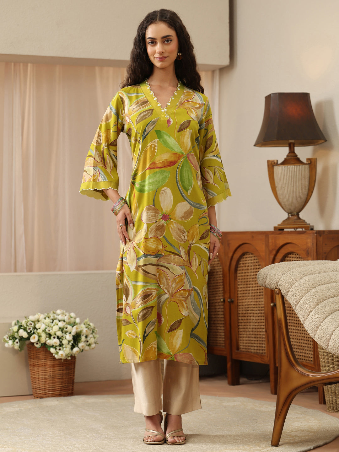  Off White Abstract Printed Panelled A-Line Kurta 