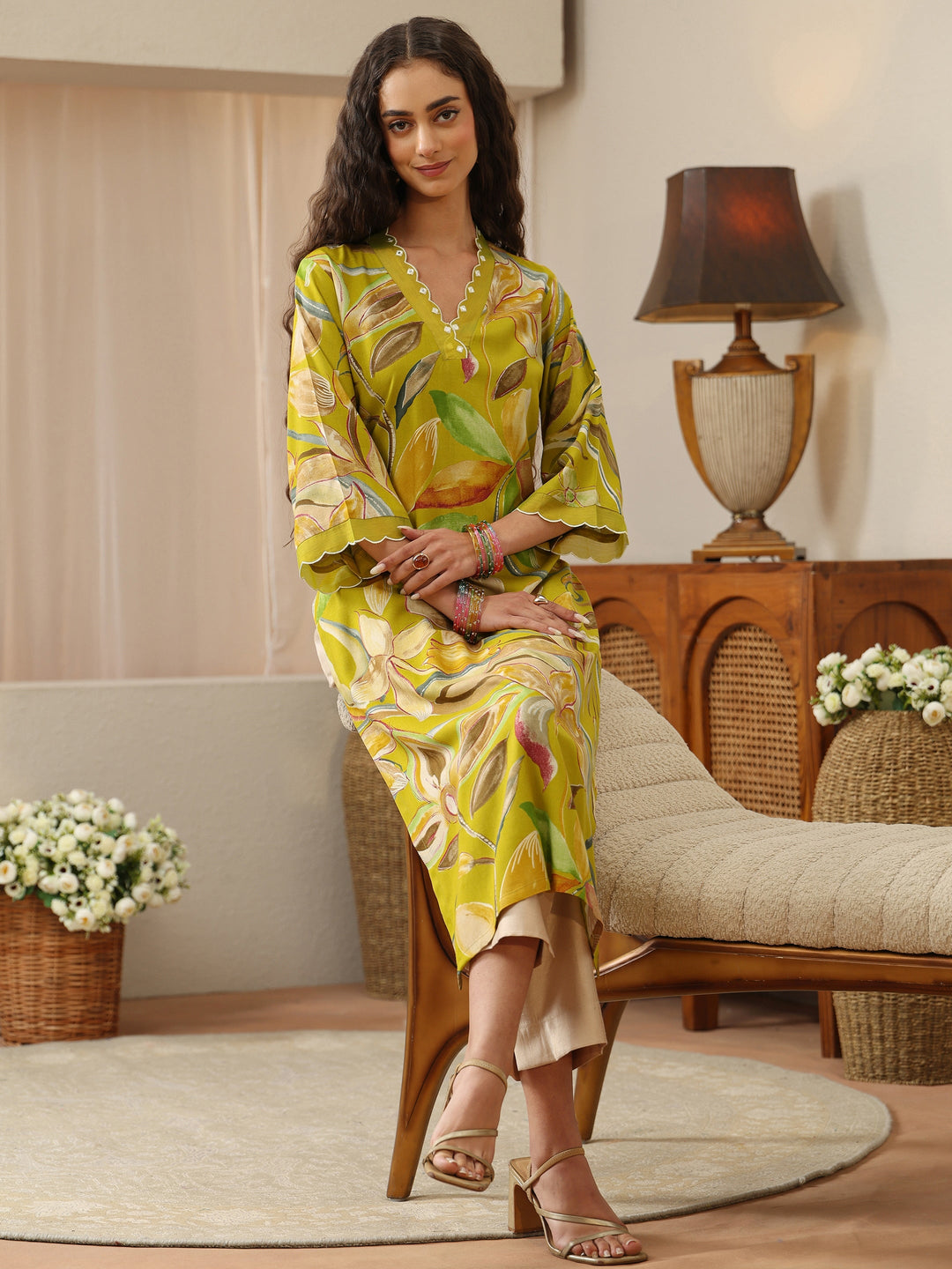  Off White Abstract Printed Panelled A-Line Kurta 