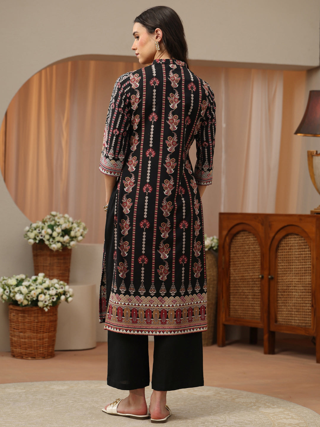  Off White Abstract Printed Panelled A-Line Kurta 