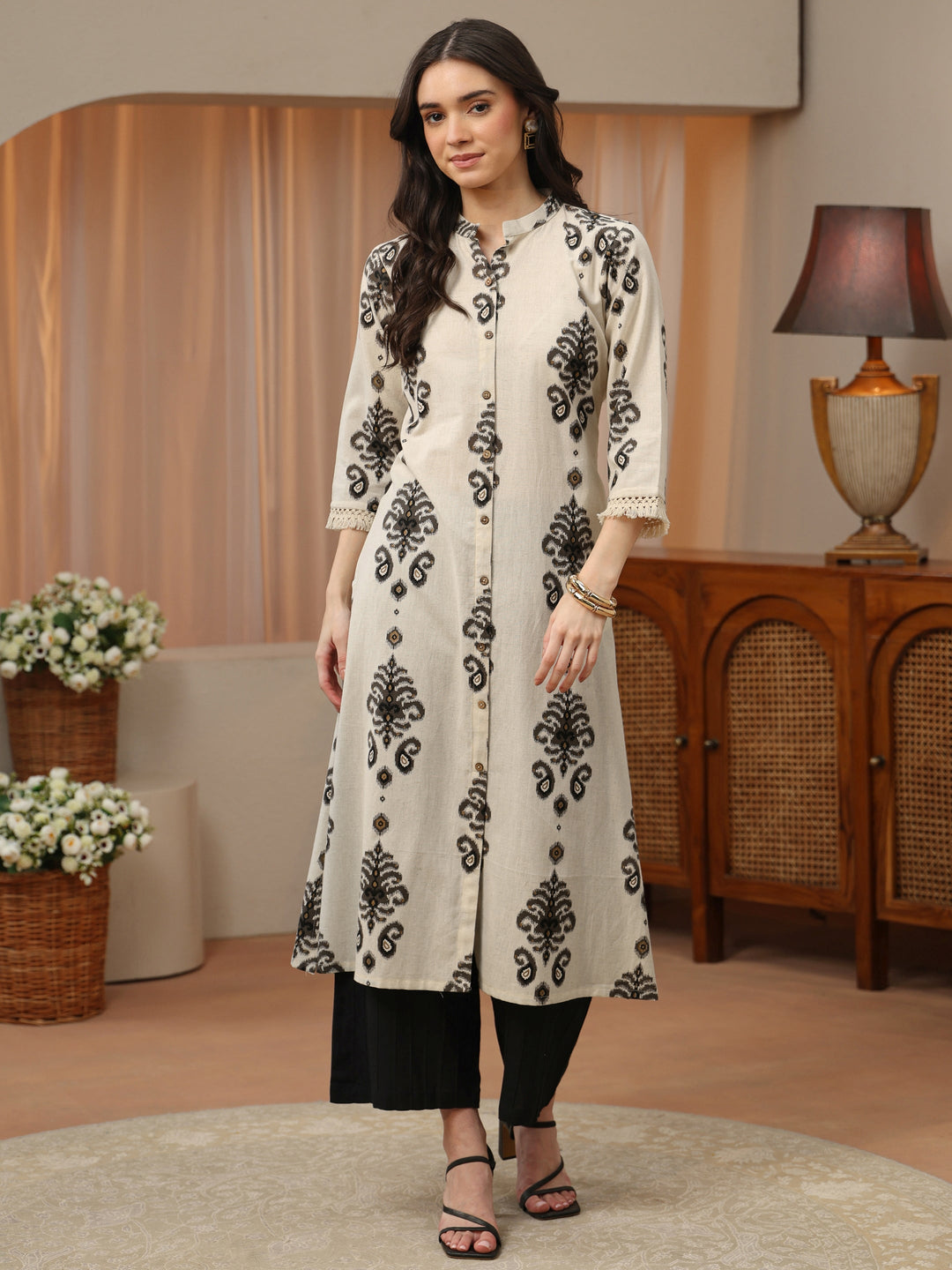  Off White Abstract Printed Panelled A-Line Kurta 