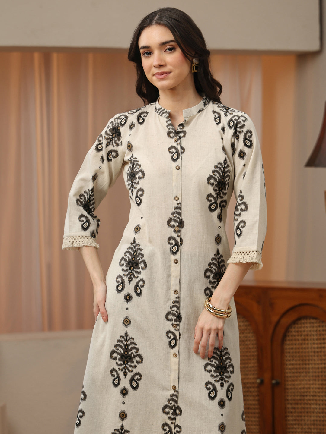  Off White Abstract Printed Panelled A-Line Kurta 