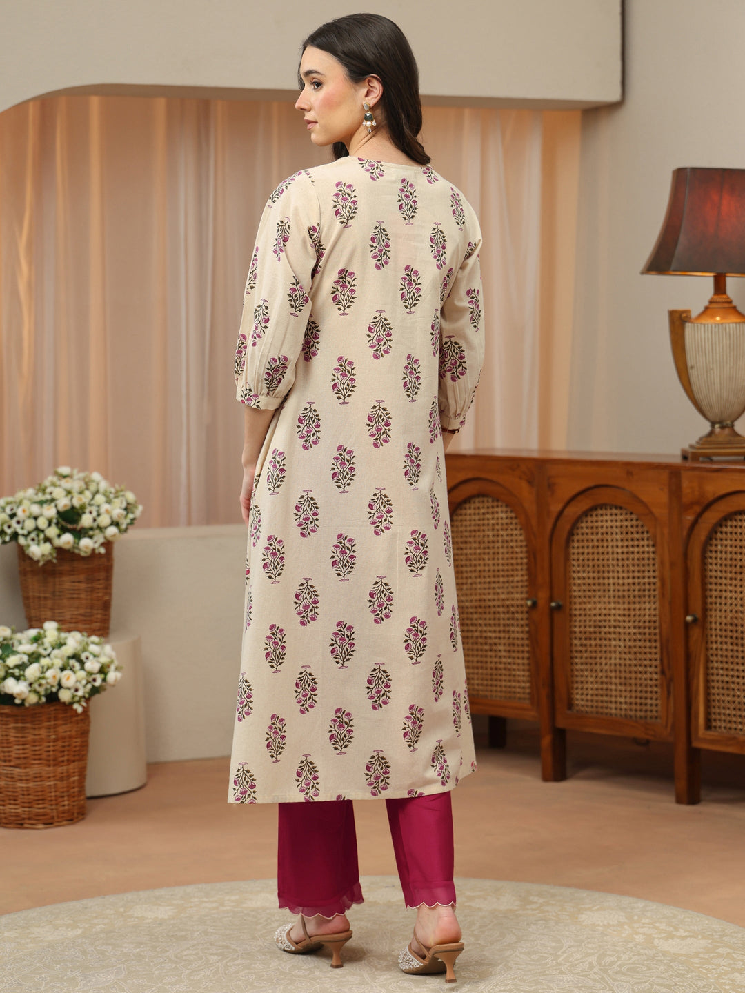  Off White Abstract Printed Panelled A-Line Kurta 