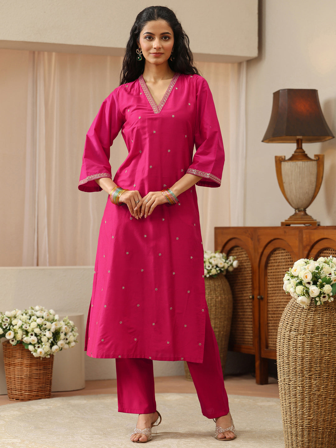  Off White Abstract Printed Panelled A-Line Kurta 
