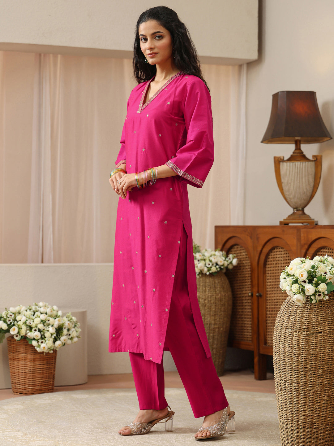  Off White Abstract Printed Panelled A-Line Kurta 