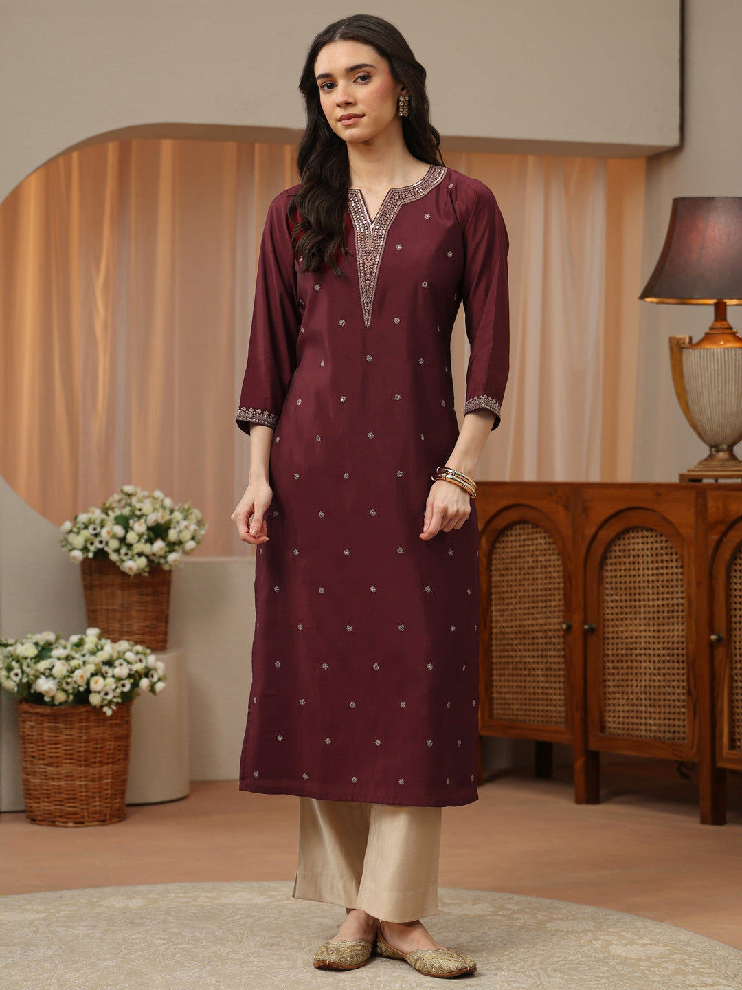  Off White Abstract Printed Panelled A-Line Kurta 