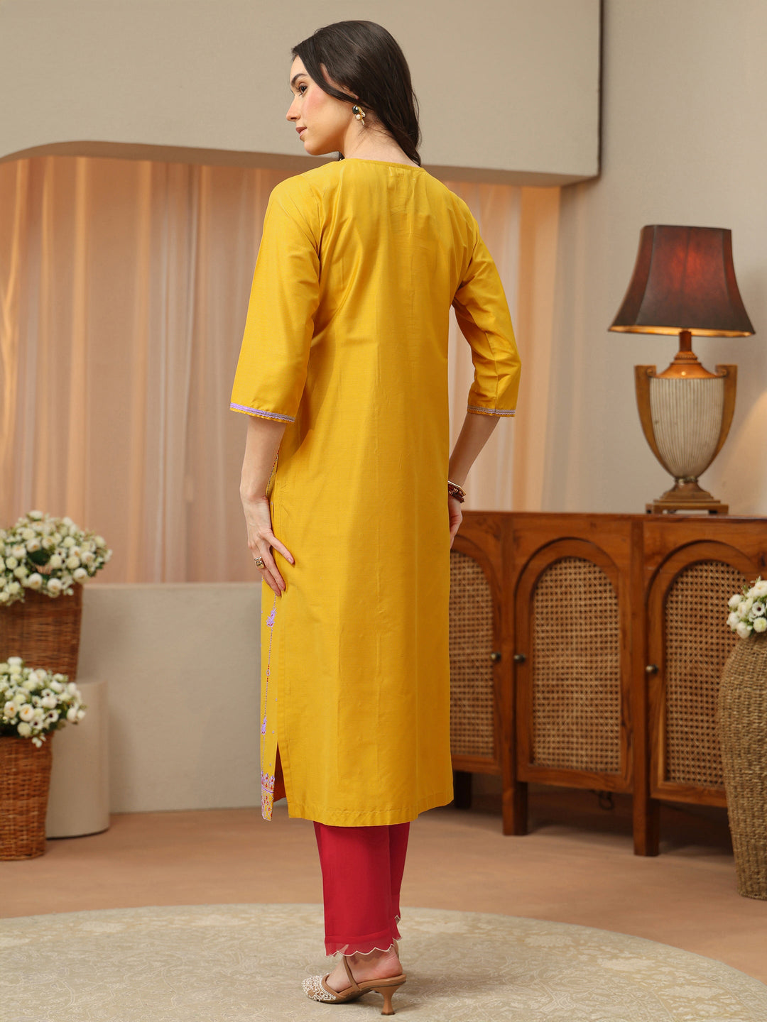  Off White Abstract Printed Panelled A-Line Kurta 