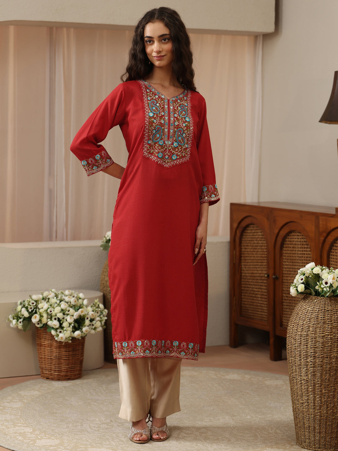  Off White Abstract Printed Panelled A-Line Kurta 