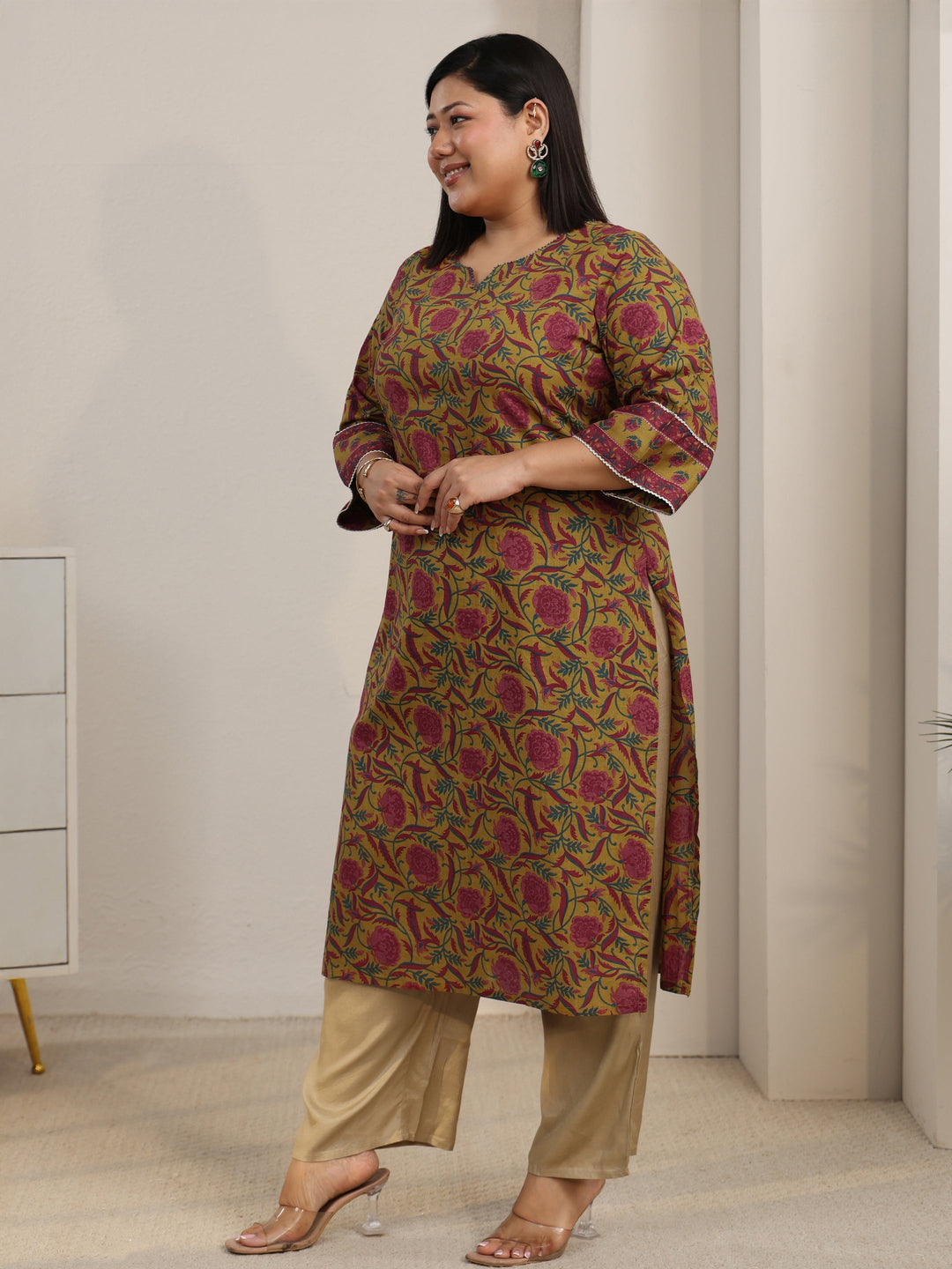  Plus Size Mustard Floral Printed Cotton Straight Kurta 
