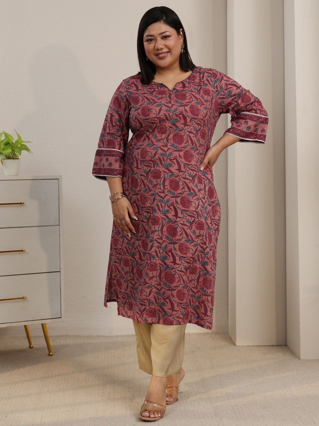  Plus Size Dusty Pink Floral Printed Cotton Straight Kurta 