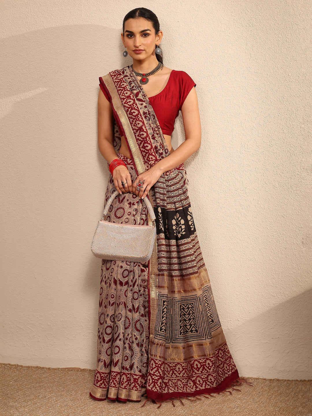  Beige Printed Cotton Saree With Unstitched Blouse Piece 