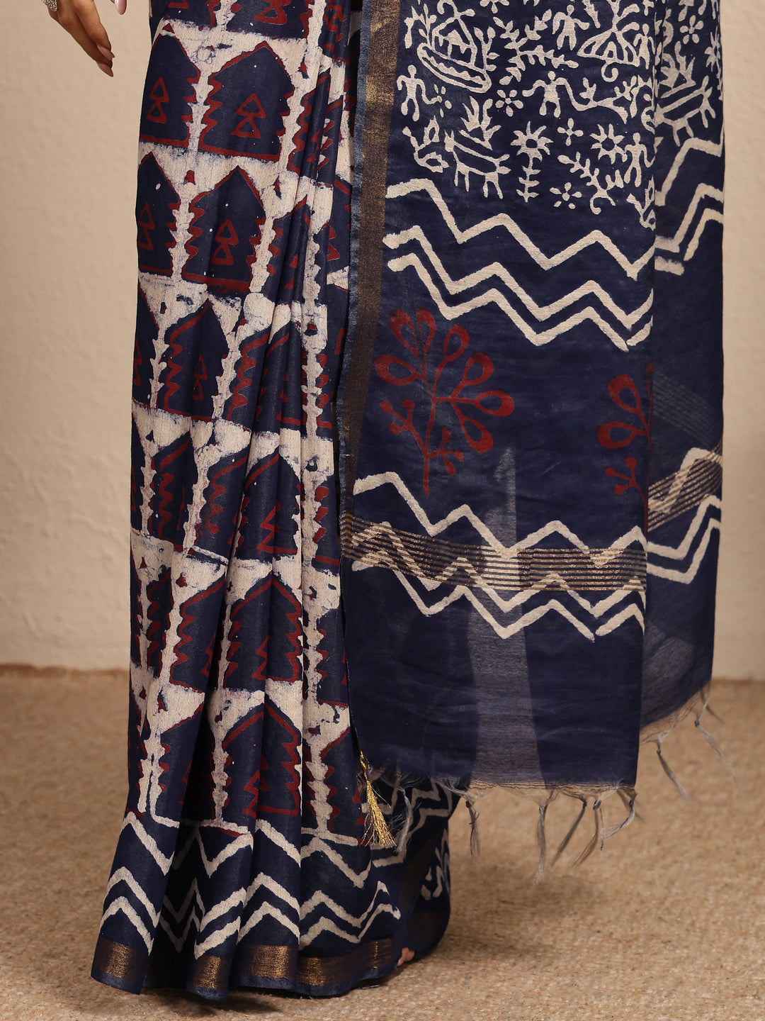  Blue Tribal Printed Cotton Saree With Unstitched Blouse Piece 